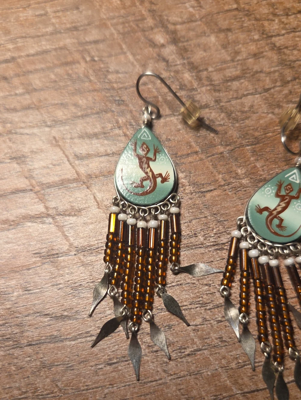 Beaded Earrings With Gecko